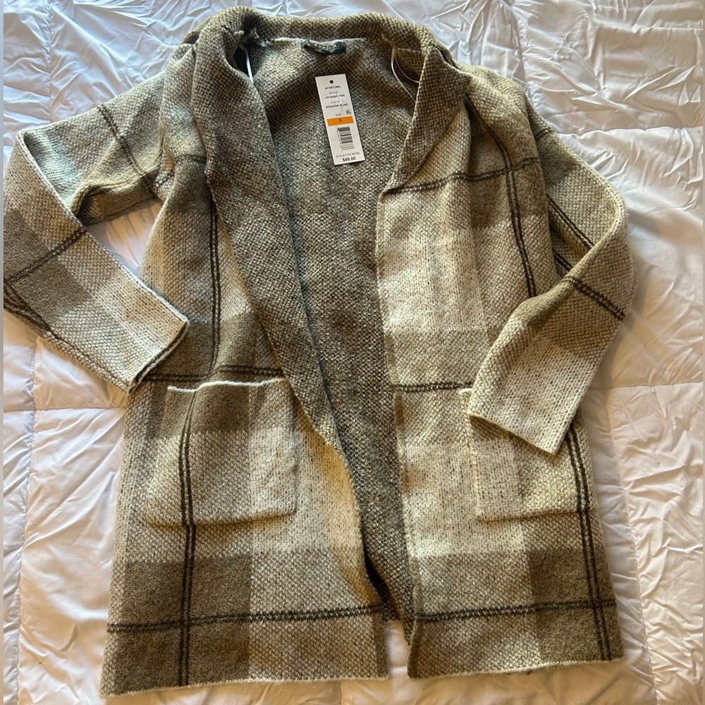 PLAID BEIGE CARDIGAN - BRAND NEW NEVER WORN